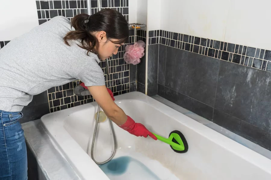 Bathtub and Shower Descaling