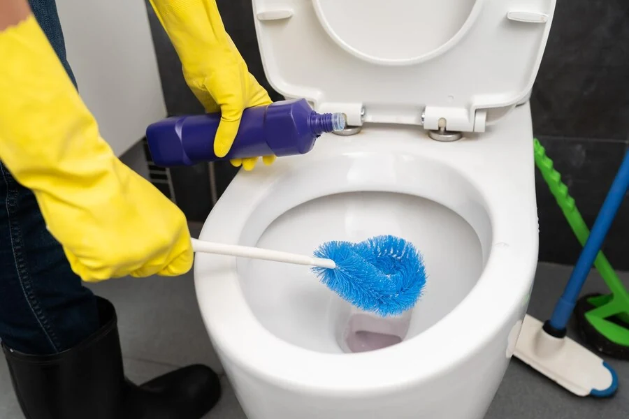 Eco-Friendly Bathroom Cleaning