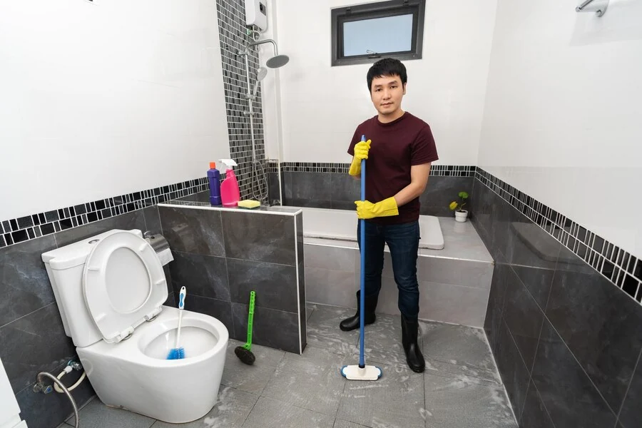 Our Bathroom Cleaning Services in Detail